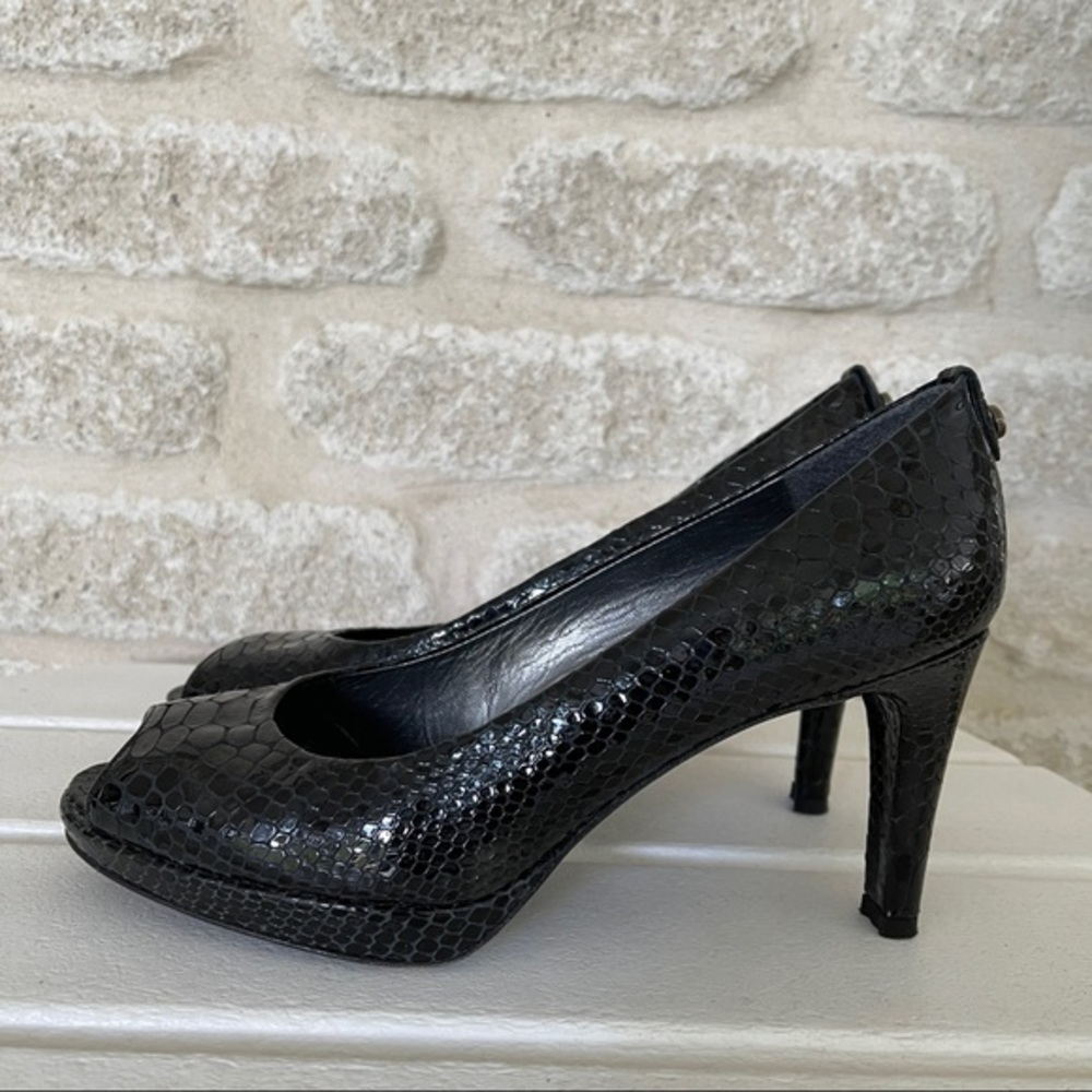 Stuart Weitzman black snake embossed pumps 9